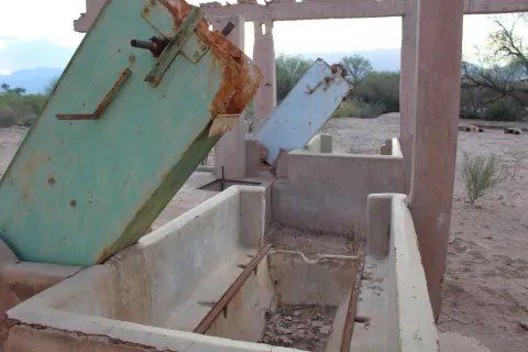 Compuertas de las piletas