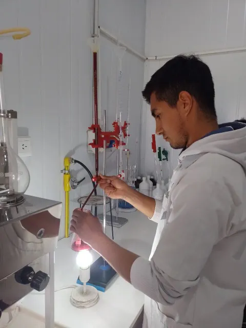 Winemaking trial with the Agricultural School